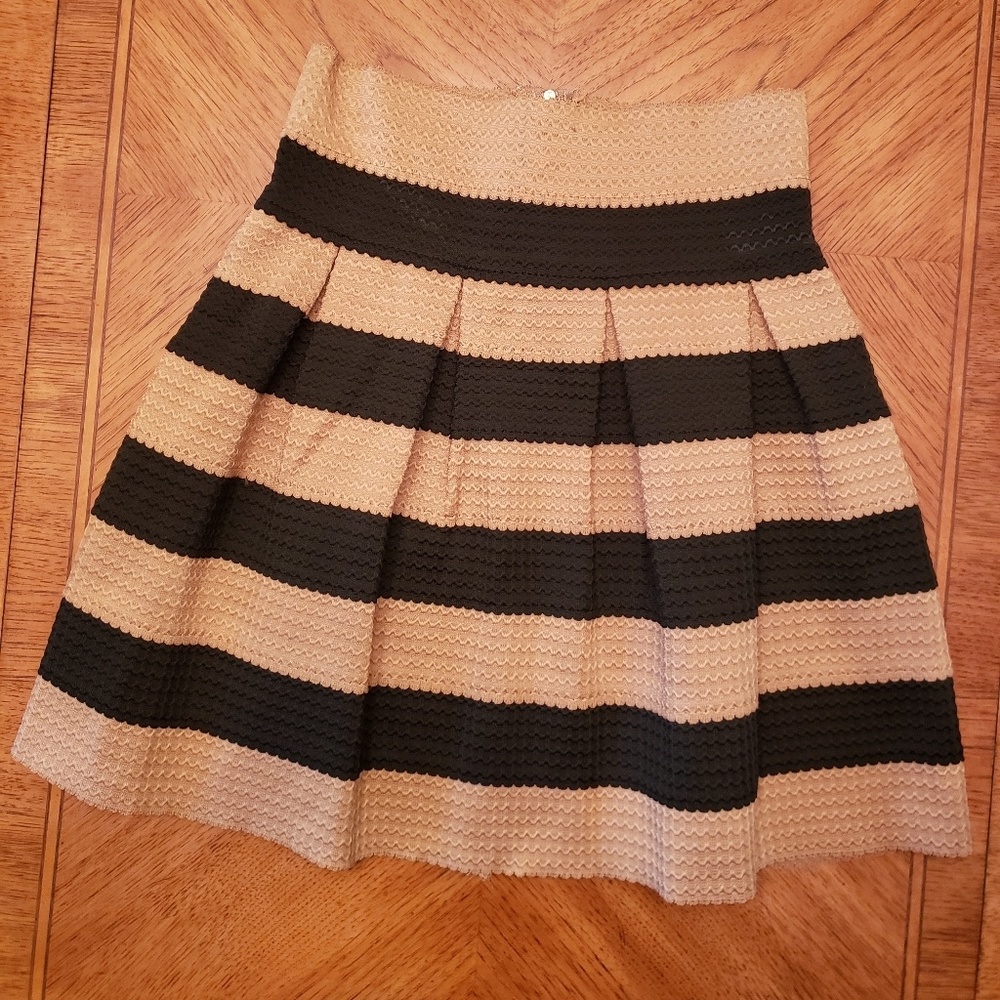 ☆SALE☆Neslay Design Black Tan Ladies/Juniors Skirt